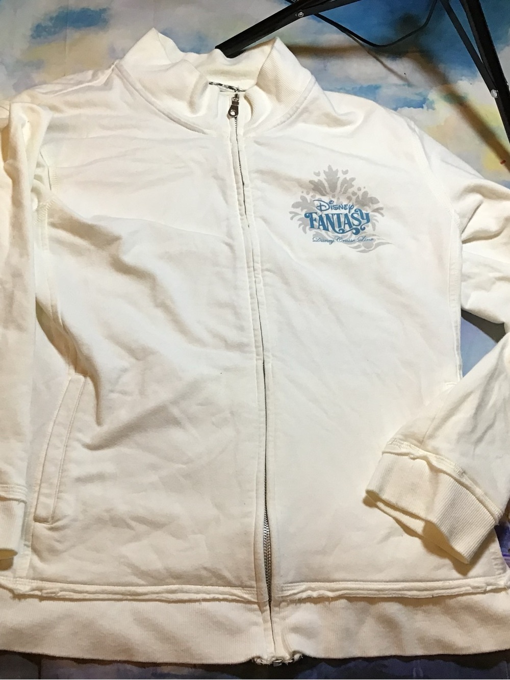 Disney fantasy Cruiseline white zip up jacket size large -Preowned